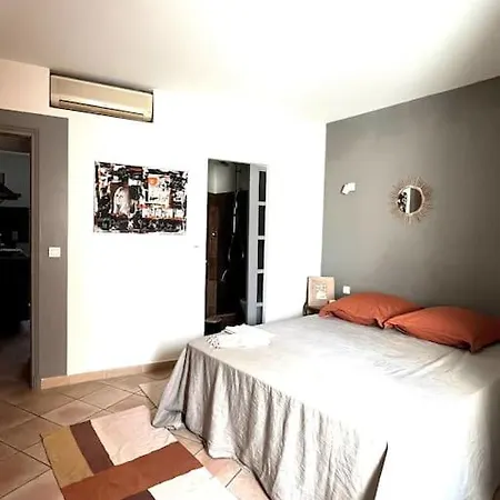 Lägenhet Hyeres, T2, Proche Noailles *
